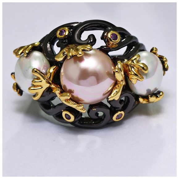 Swarovski Crystals Zana Cultured Pearl Ring - Picture 4 of 6